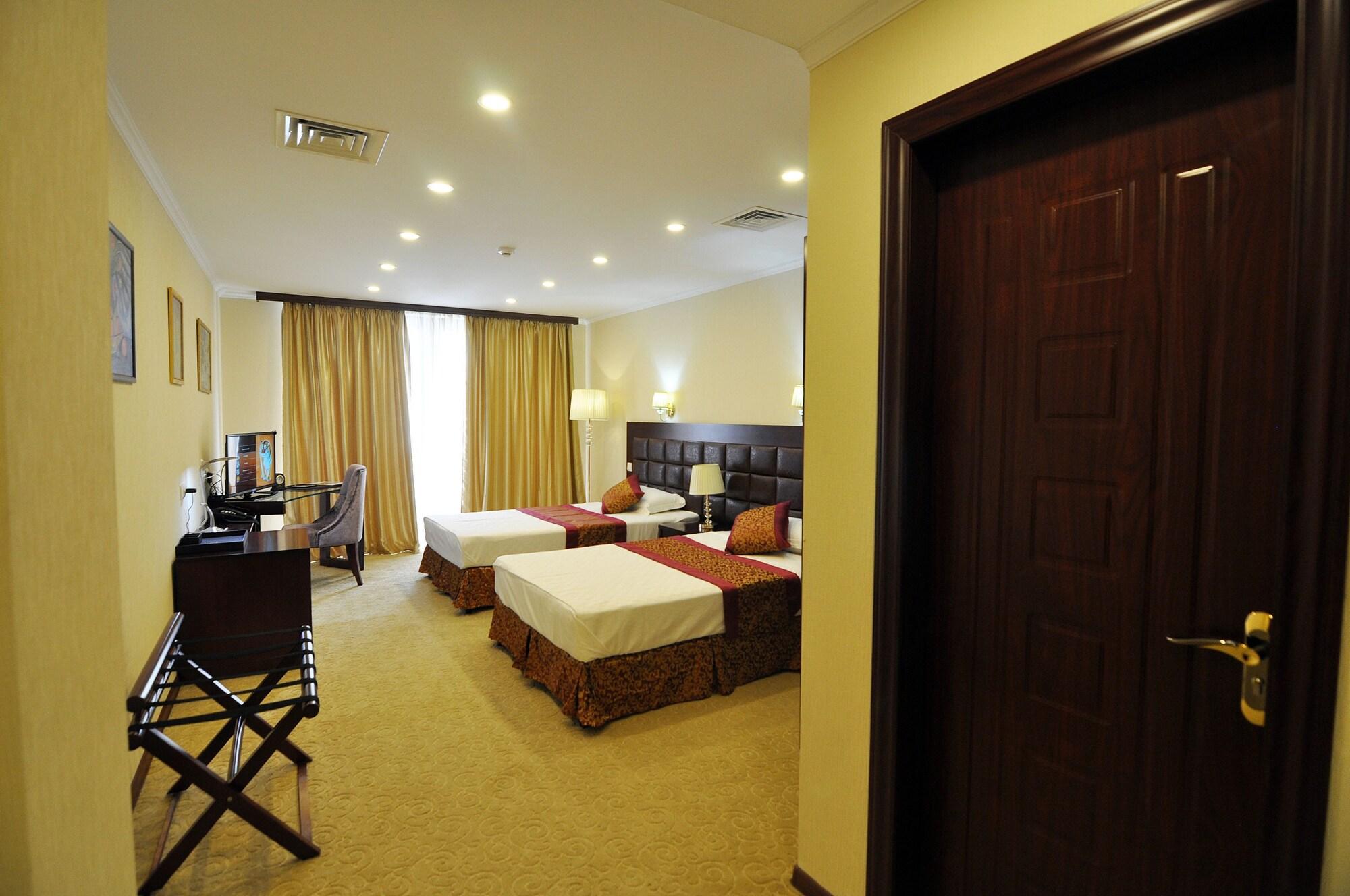 Velvet Hotel Tbilisi Ngoại thất bức ảnh