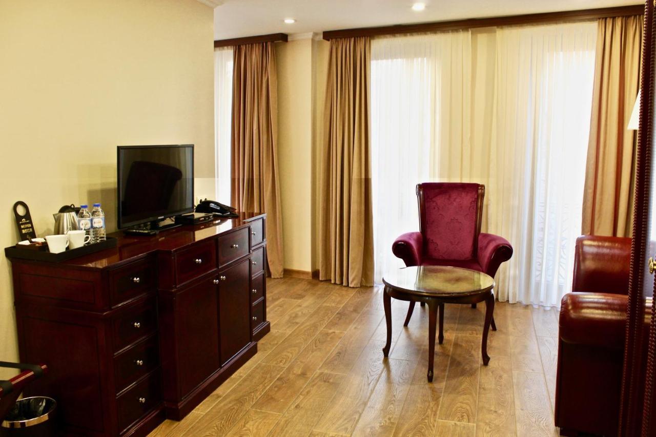 Velvet Hotel Tbilisi Ngoại thất bức ảnh