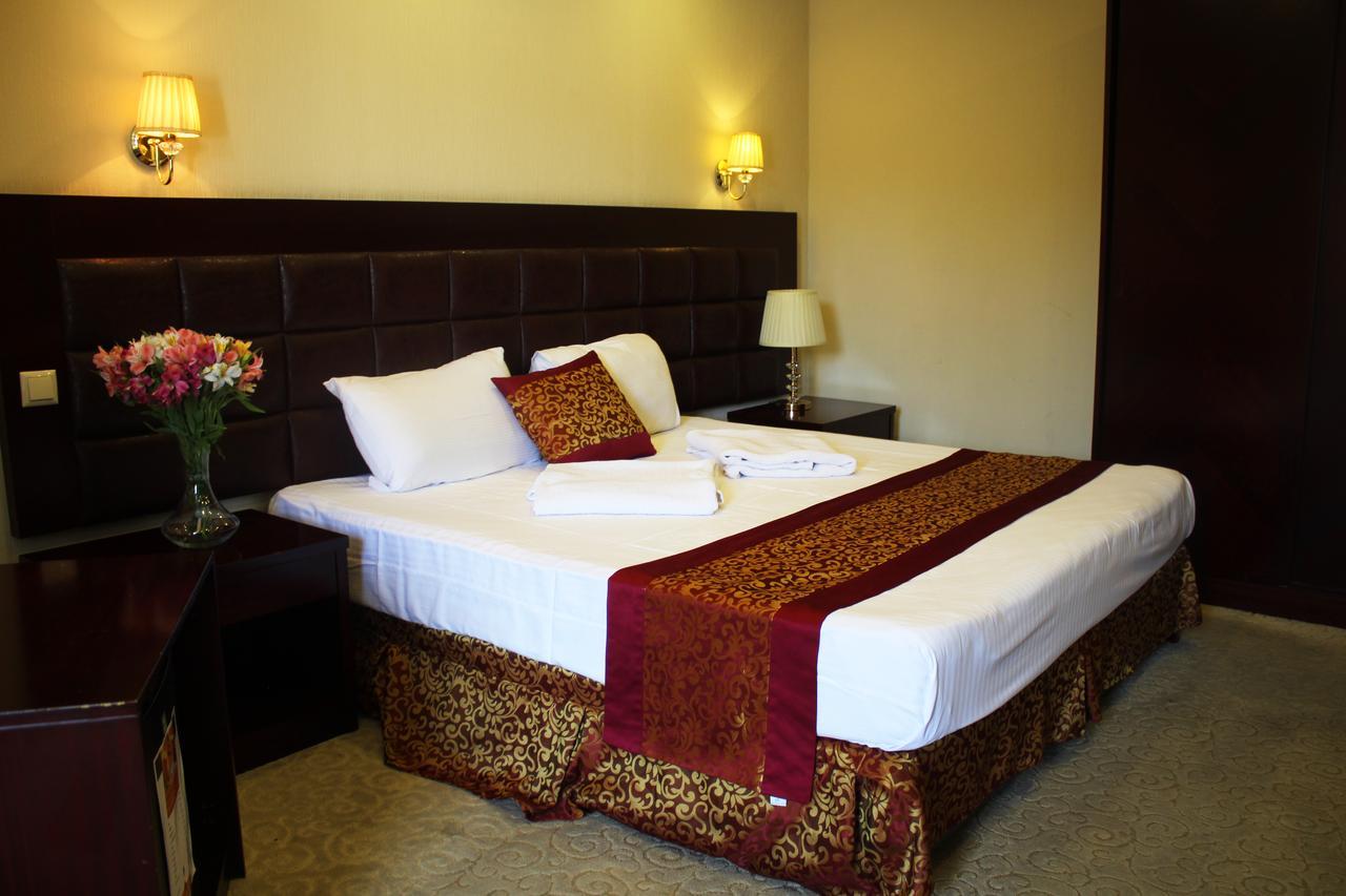 Velvet Hotel Tbilisi Ngoại thất bức ảnh