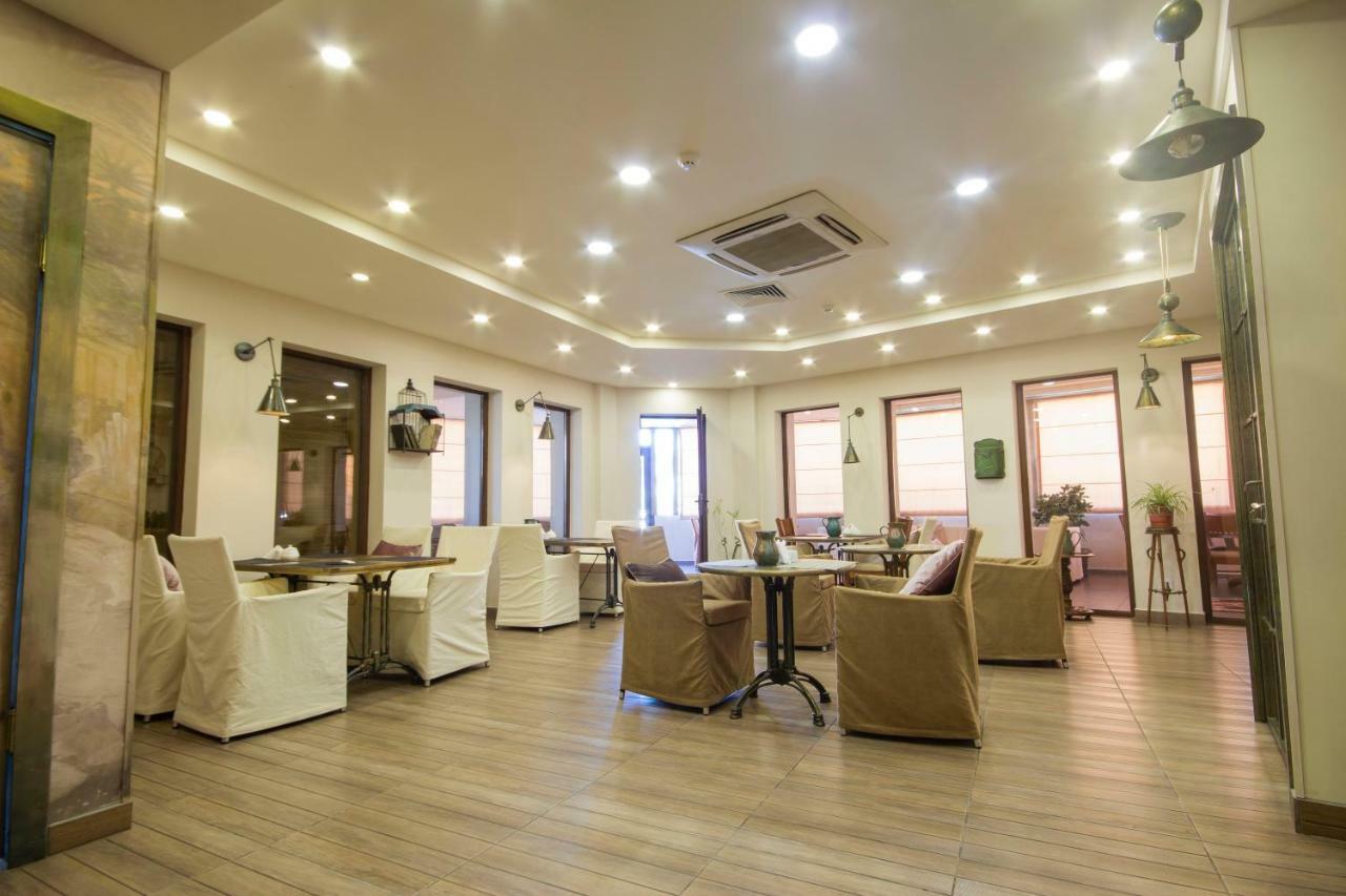 Velvet Hotel Tbilisi Ngoại thất bức ảnh